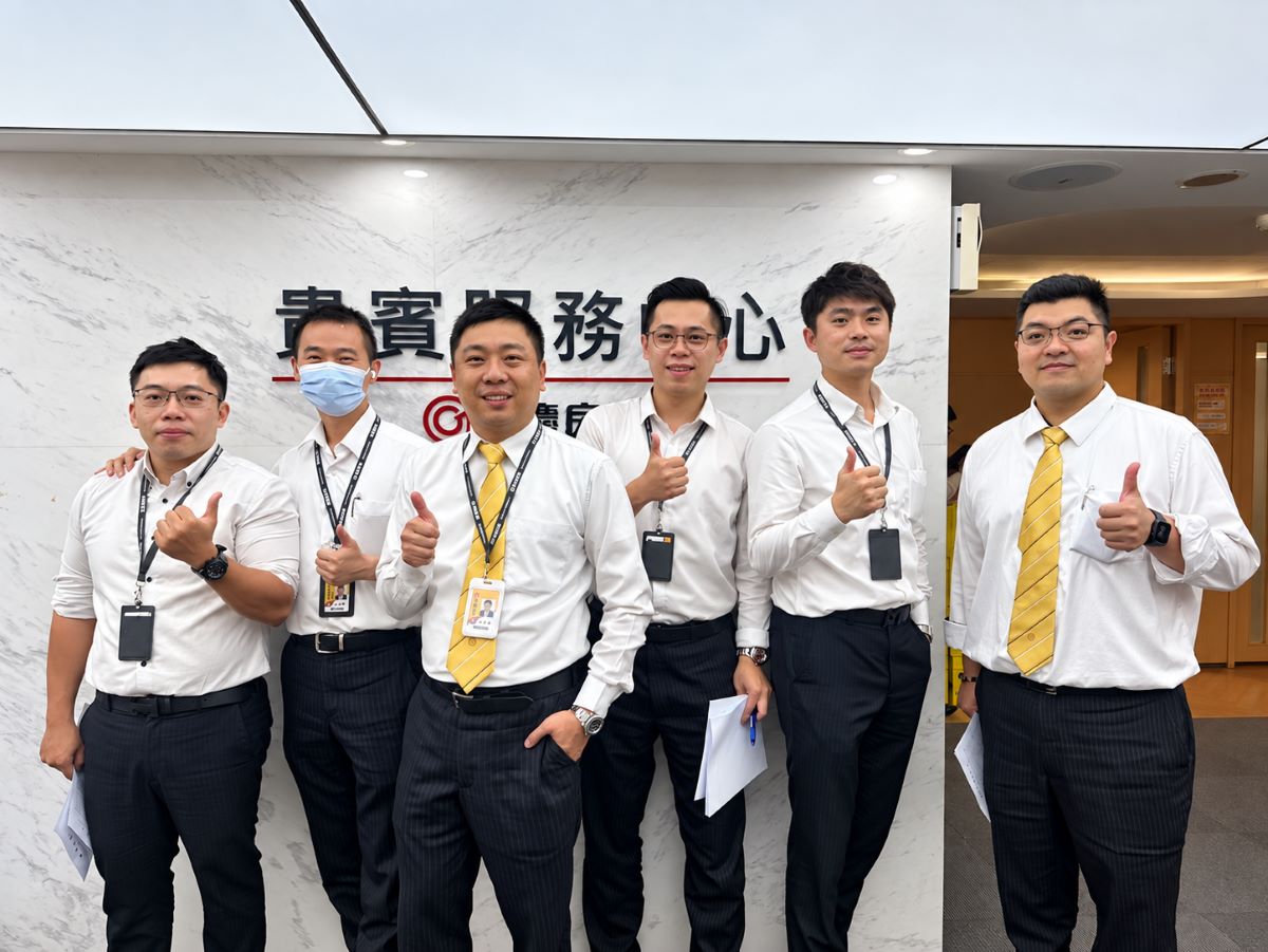 餐飲轉房仲年薪增倍 永慶房屋楊昕最高年收入破150萬 14 餐飲轉房仲年薪增倍 永慶房屋楊昕最高年收入破150萬 13