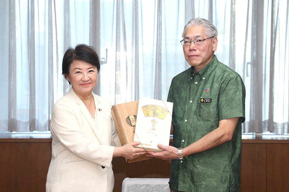 會晤沖繩縣副知事宮城嗣吉　盧秀燕喊話：為印太和平繁榮獻心力