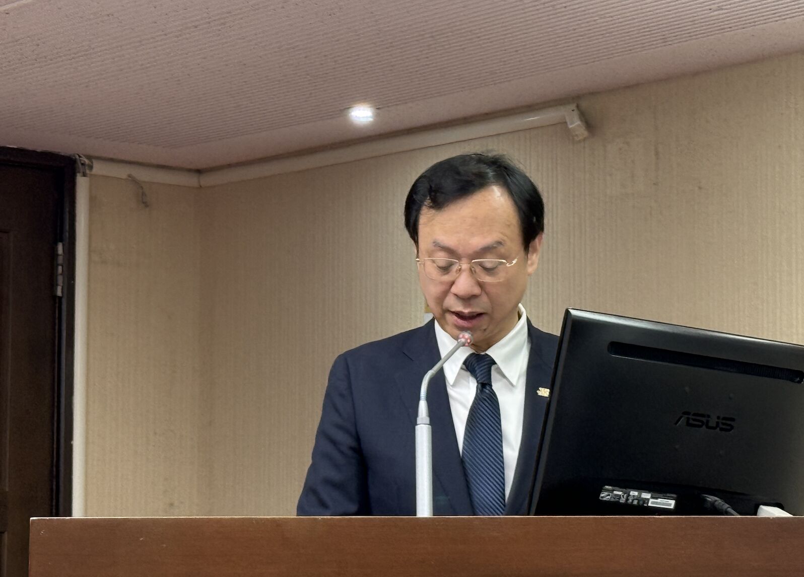 社工懲戒首公開「8案有5人性侵」  石崇良：嚴懲避免傷害專業形象