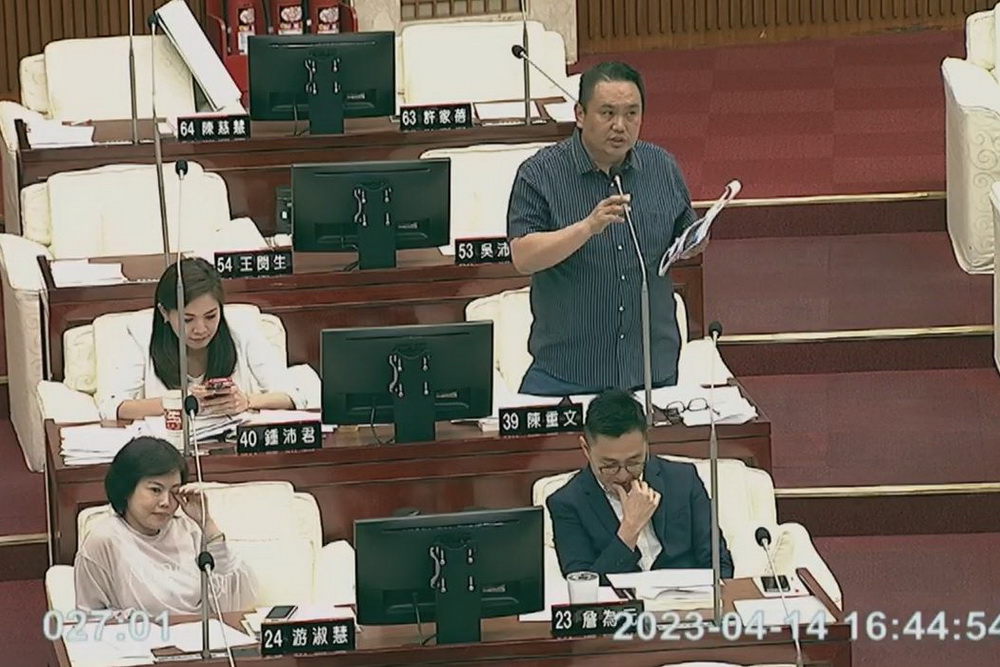 涉餐會賄選　台北市議員陳重文80萬交保