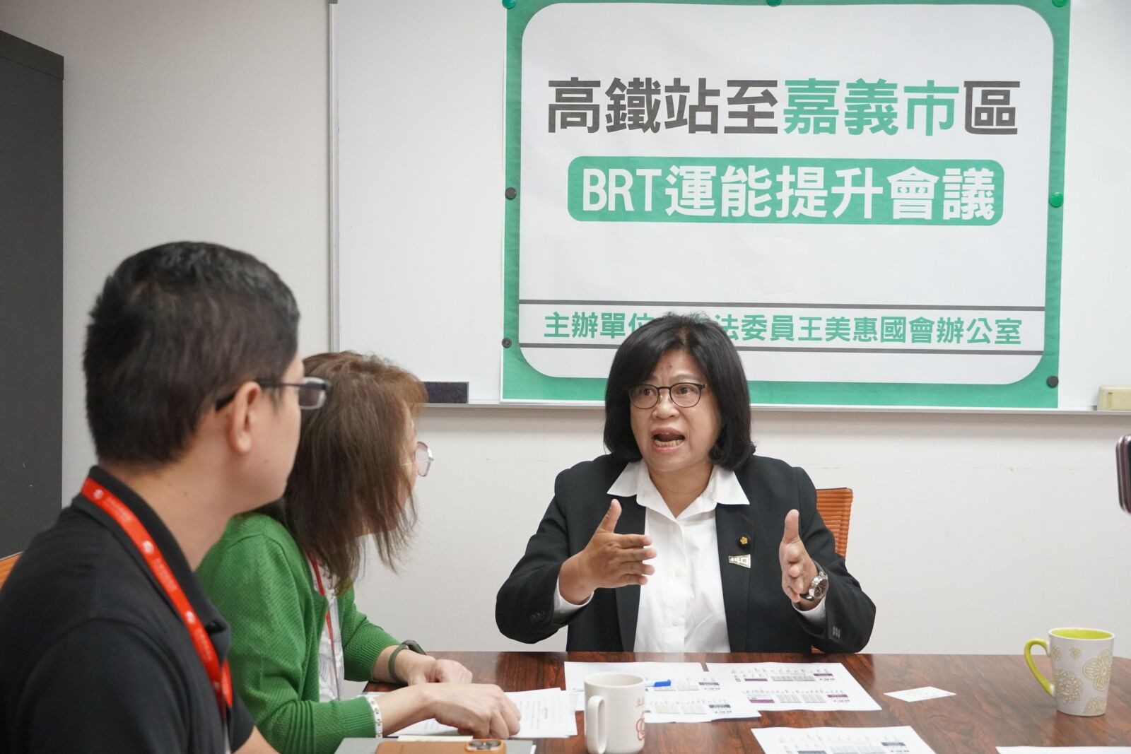 輕軌有需要、眼前交通更重要　王美惠偕黃敏惠促成嘉義BRT每週增26班
