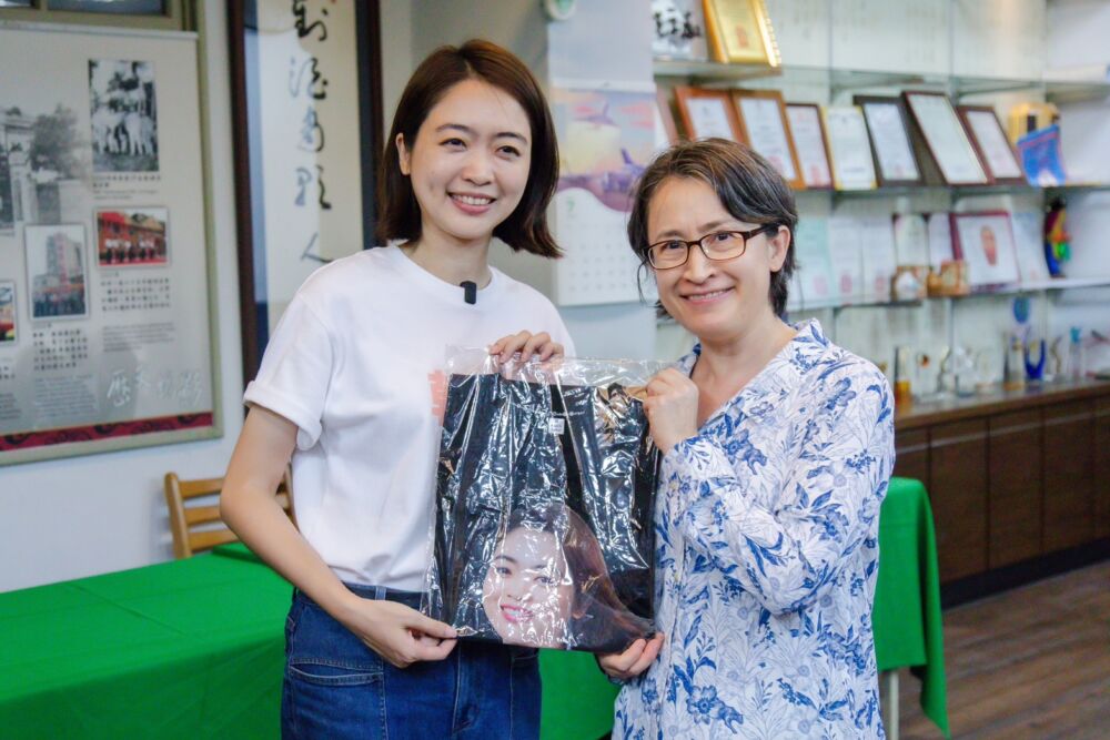 戰貓相挺！邀蕭美琴任競總榮譽主委　韓瑩串聯女力喊「宜蘭要瑩」