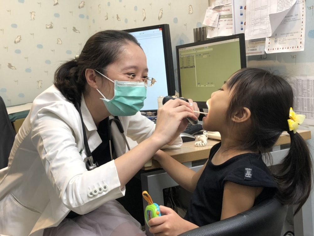 【有影】2歲童突發咳嗽如「狗吠」呼吸費力  小感冒竟藏致命危險