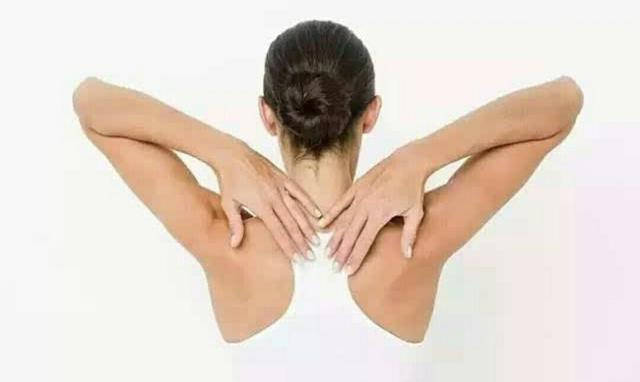 ３原因造成肩頸痠痛 超崩潰！３步驟舒緩肌肉僵硬