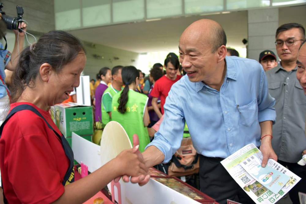 戰略曝光！柯文哲「民眾黨」正式成立 藍綠這些人的回覆有酸有讚 53