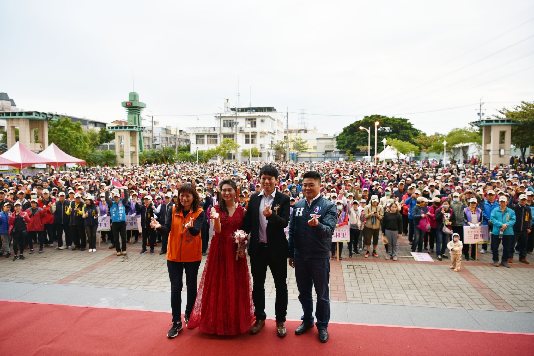 三年前元旦升旗初相見 2020元旦他求婚成功 11