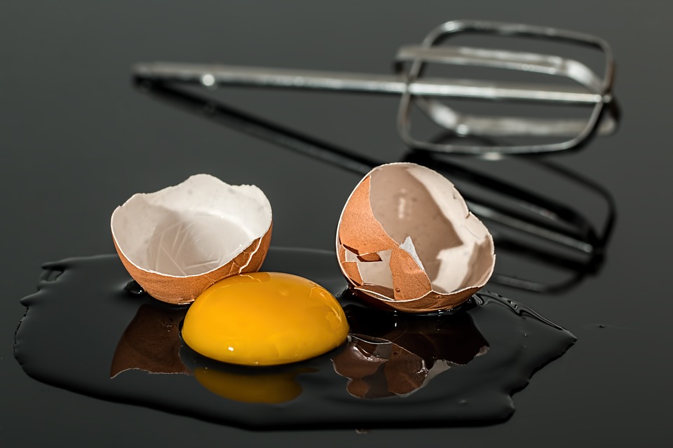 食安新制連發！「液蛋」全面禁用破殼蛋  「笑氣」納食品添加物嚴管