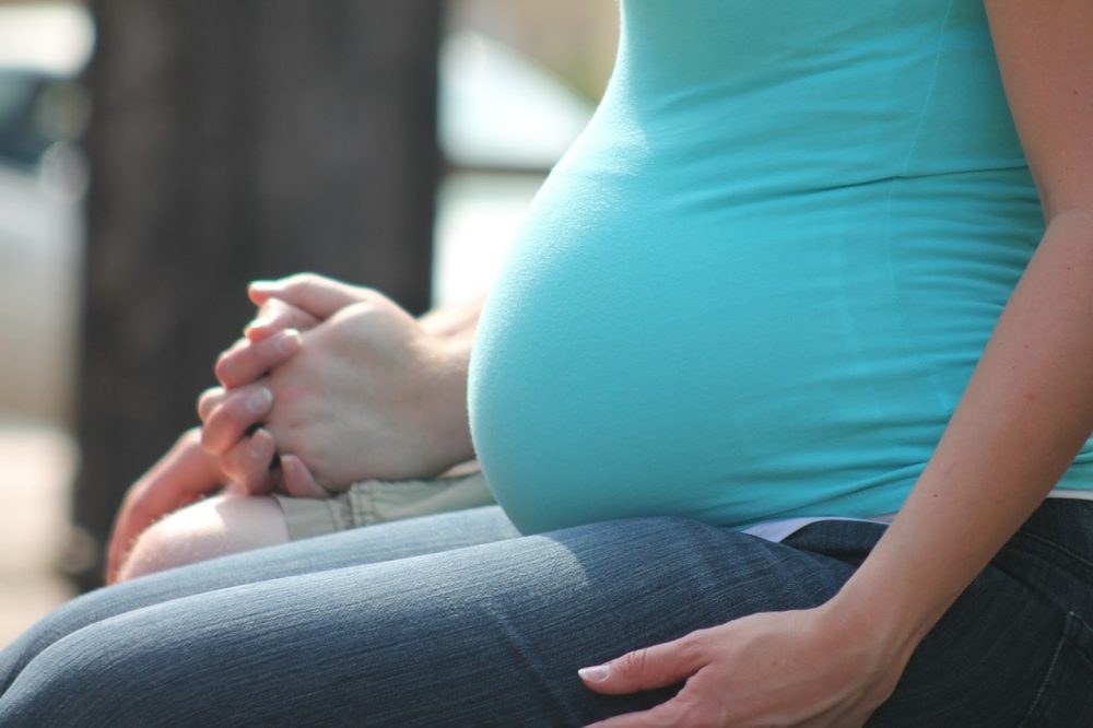 「居家隔離」強碰「產檢」怎辦？  懷孕36周後得防這風險